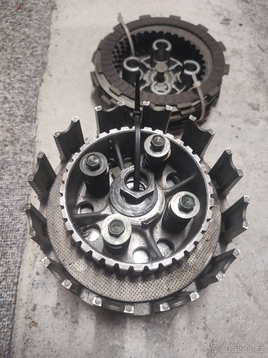 Suzuki Freewind xf 650