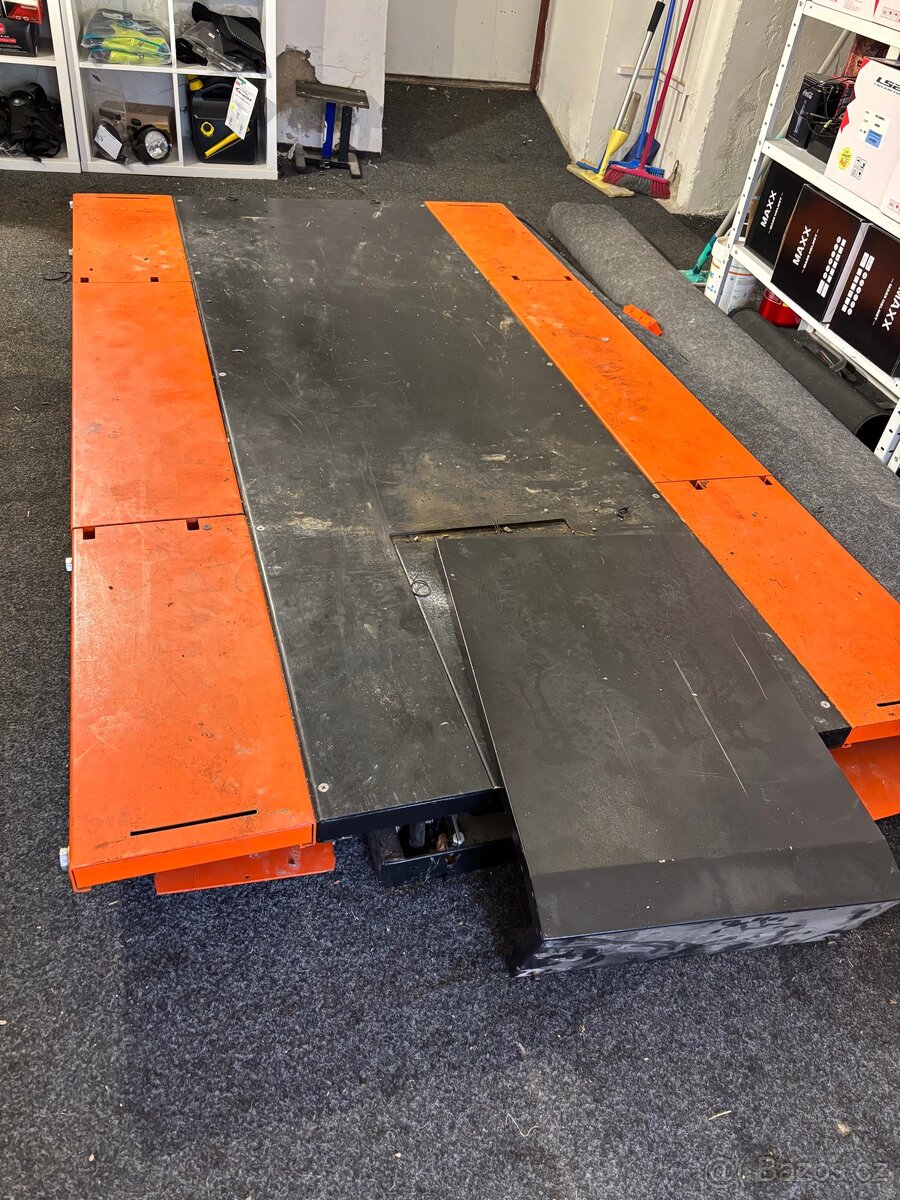 Zvedák na čtyřkolky a motorky 700kg