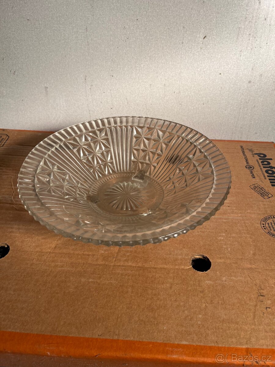Skleněná mísa