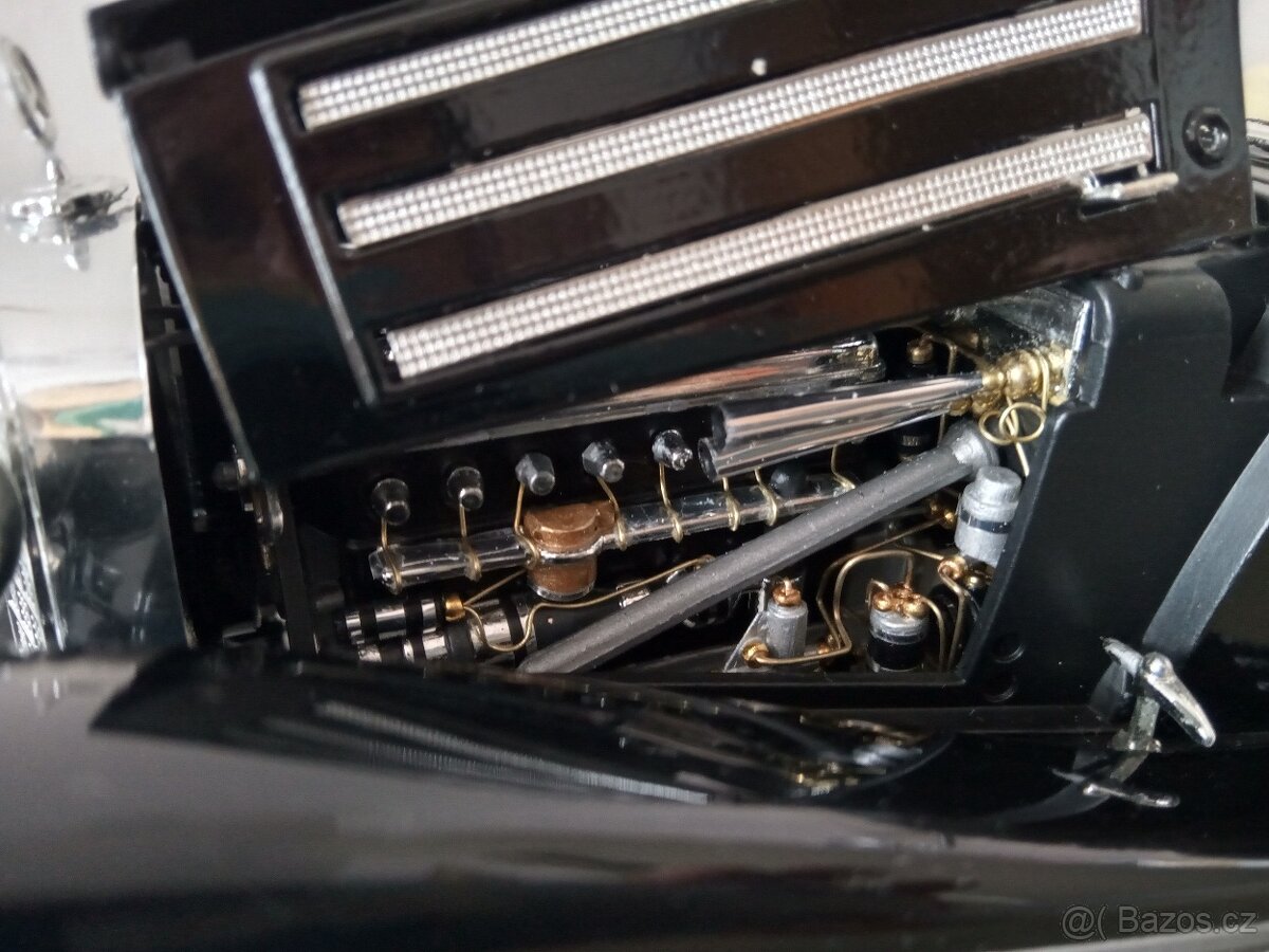 Mercedes 500k Bburago 1/18