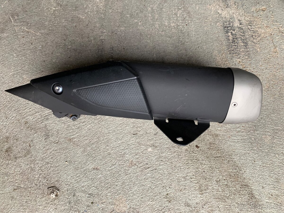 Yamaha YZF R3,originální výfuk