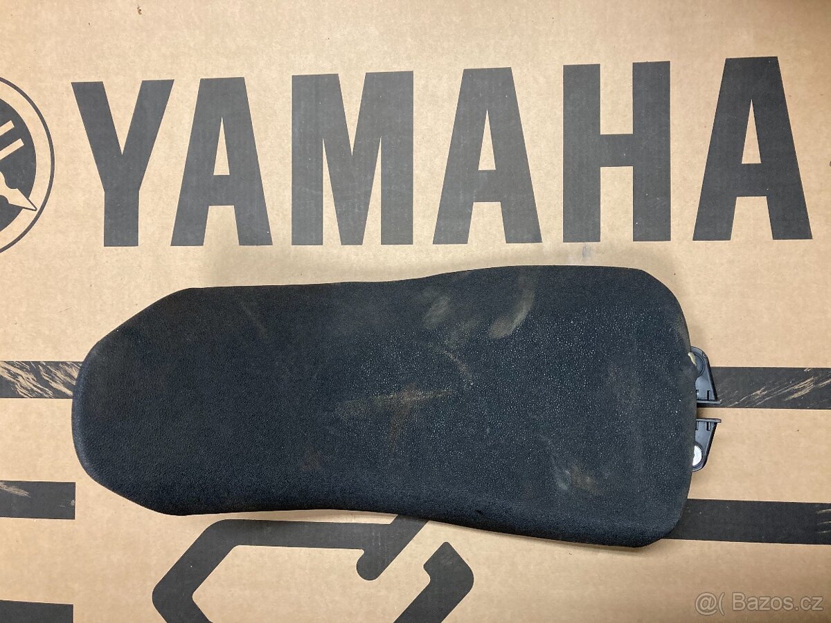 Yamaha XTZ 700-Sedadlo