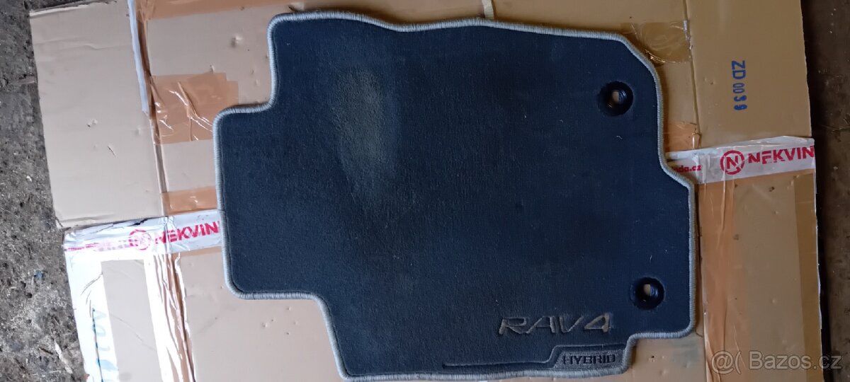 Koberečky Toyota RAV4