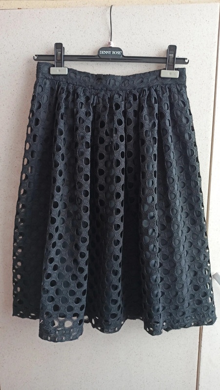 Černá strukturovaná sukně Reserved