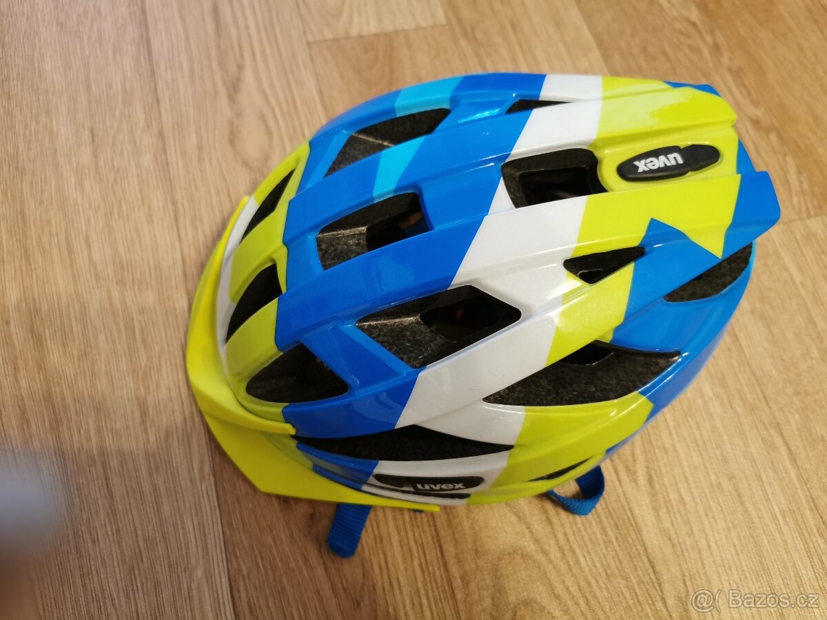 cyklistická helma