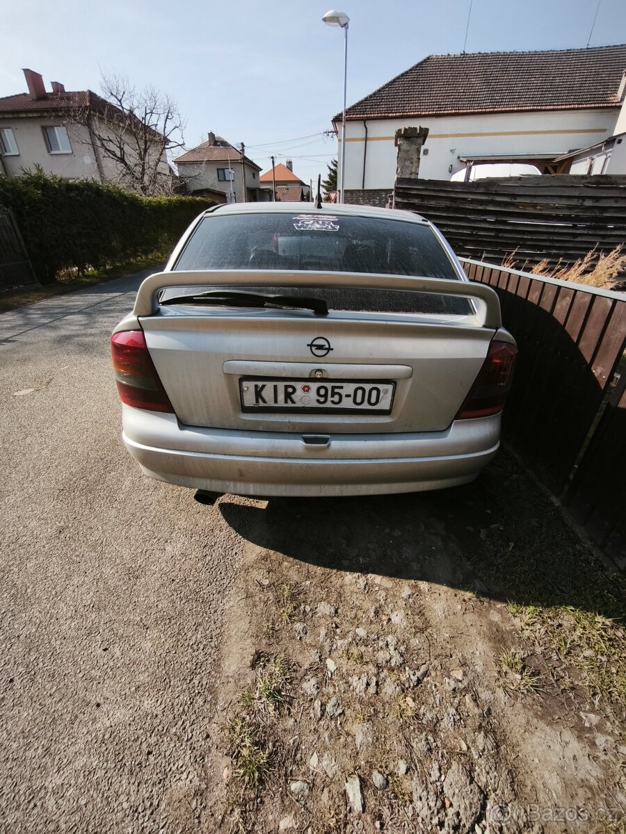 Křídlo Opel Astra g OPC