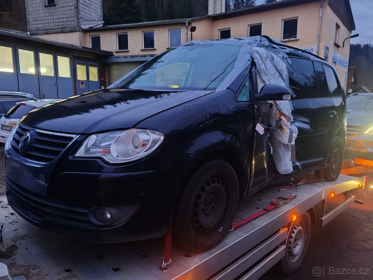 VW TOURAN 2.0TDI/BMM/DSG VEŠKERÉ DÍLY