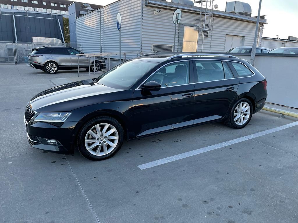 Škoda Superb III kombi - PRONÁJEM