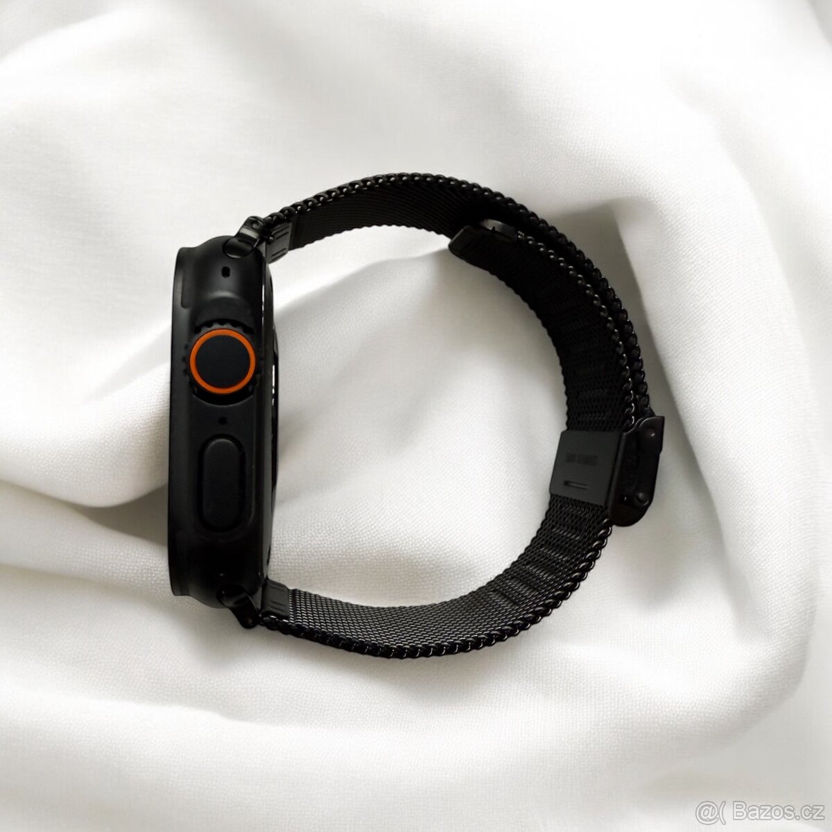 Apple Watch Ultra 2 GPS + Cellular 49mm Black Titanium