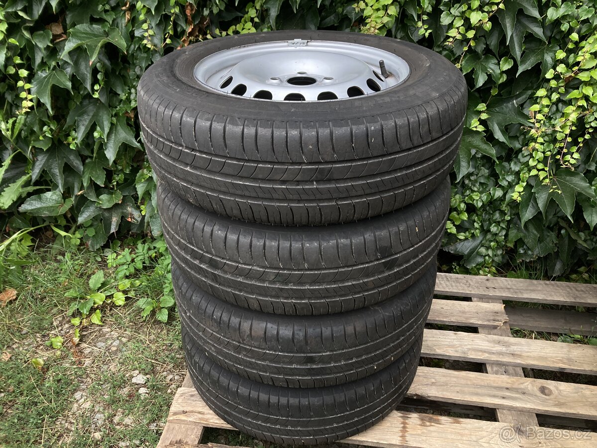 Letní kola VW CADDY 15" 5x112 ET47 pneu 195/65R15 95T
