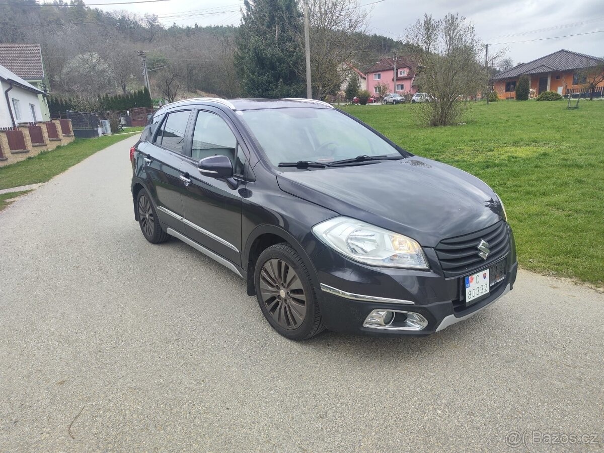 Suzuki SX4 S-CROSS 1,6 benzín