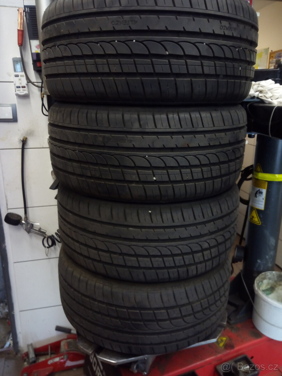 245/40R18 letní pneu Altenzo 95%