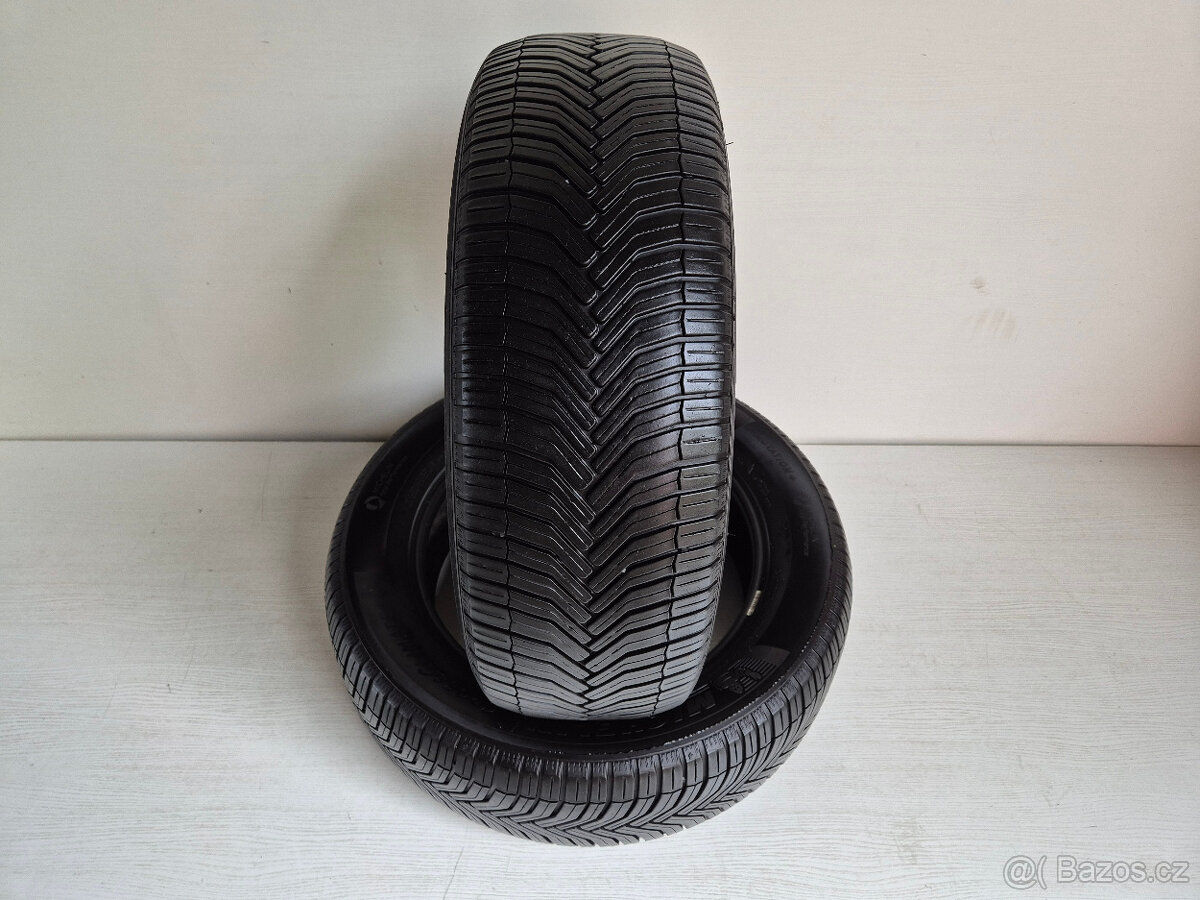 Zimní Celoroční pneu Michelin CrossClimate SUV 225/60 R18