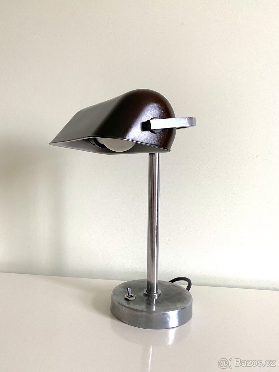 Starožitná stolní lampa - bankéřka