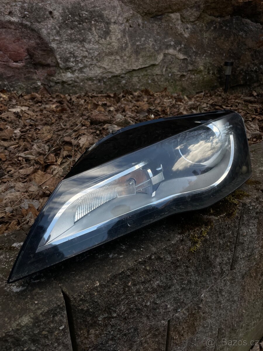 Levé přední  světlo Audi R8