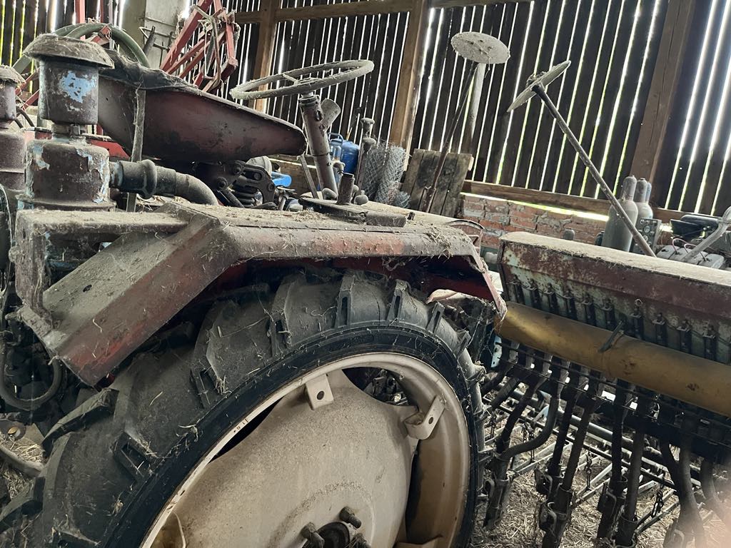Traktor RS 09