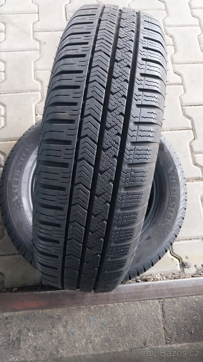 Prodám 2 x pneu Vredestein 165/65/14