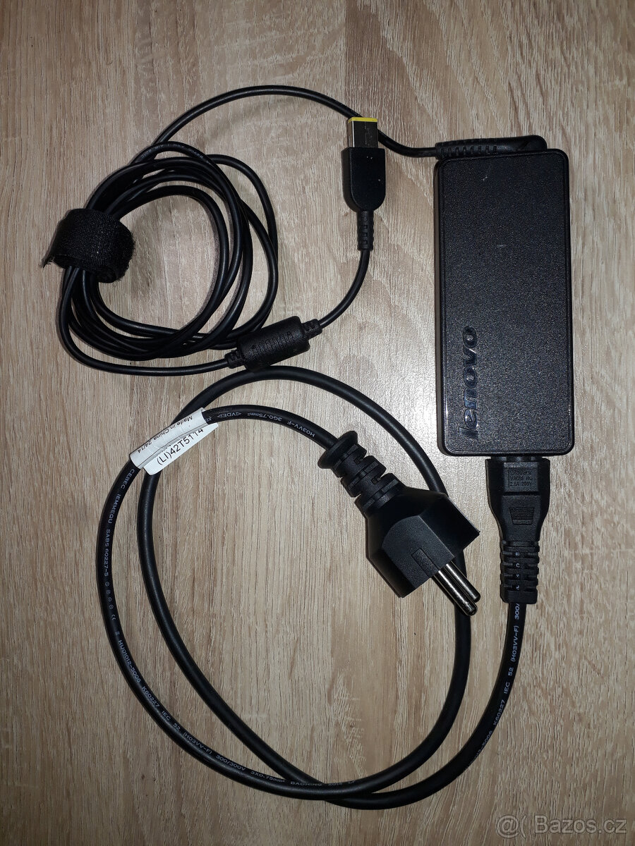 Originální nabíječka Lenovo 20V 65W hranatý konektor