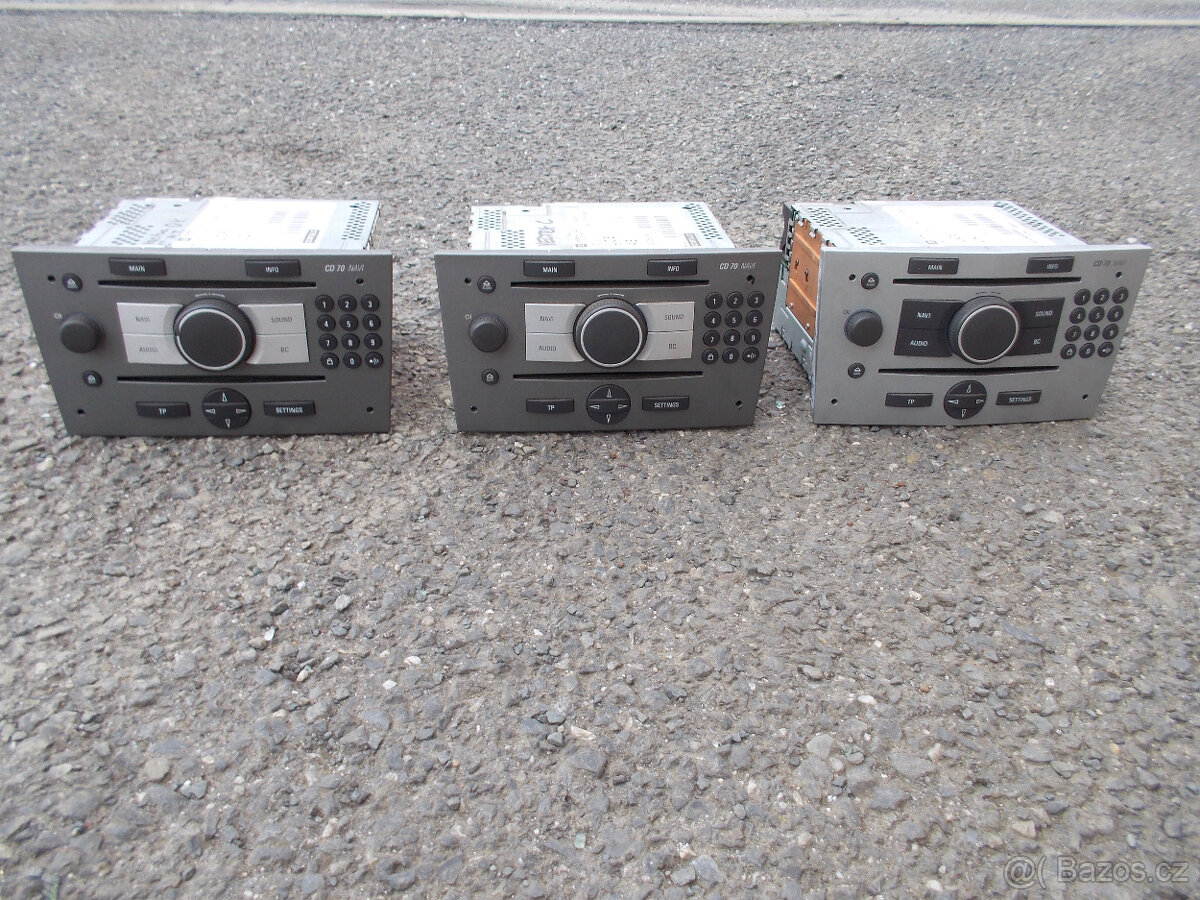 3x Autorádio CD 70 NAVI Opel Vectra C, Zafira B, Astra H