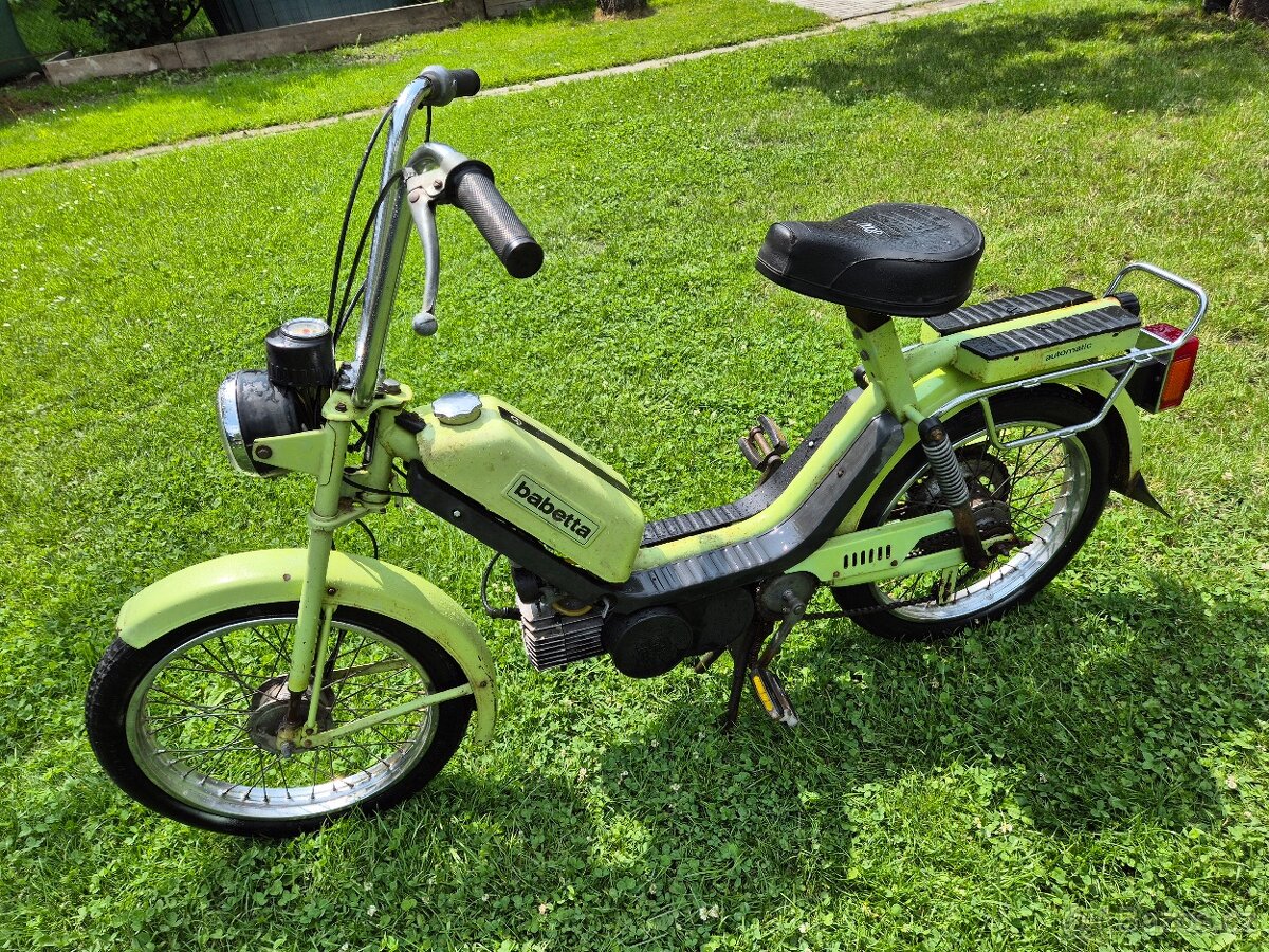 Babetta 210 s kartičkou, původní zelená barva 13.