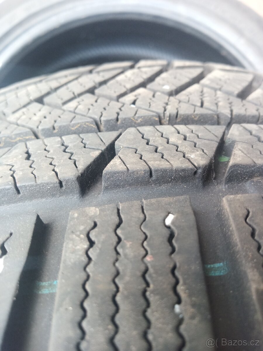 235/45 R18 98V Continental TS 850
