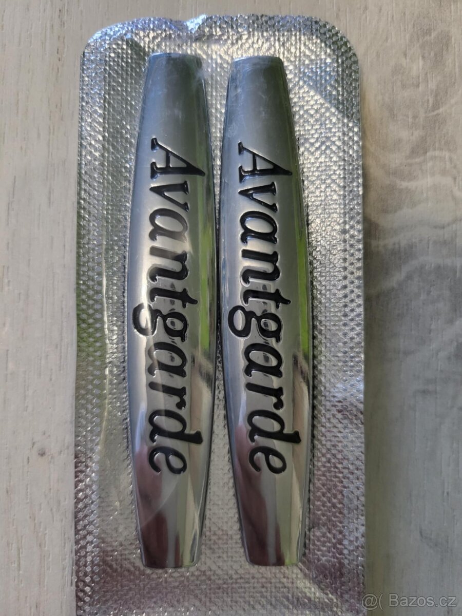 Emblémy "Avantgarde"