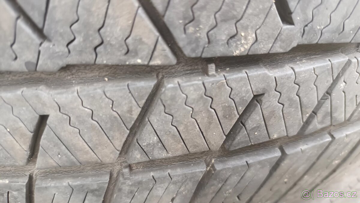 Pneu Barum Polaris 215 55 R 16 H 97 XL