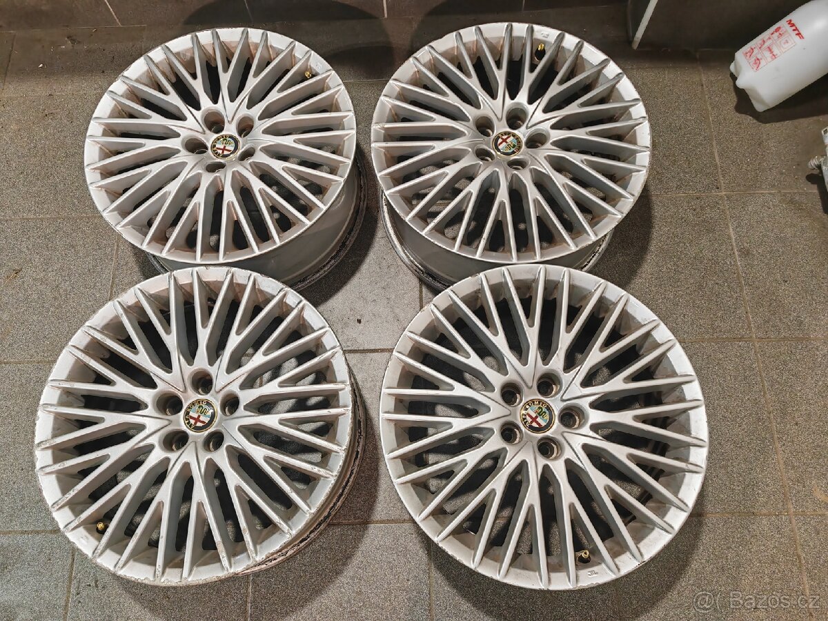Romeo Alfa 147 alu 17.