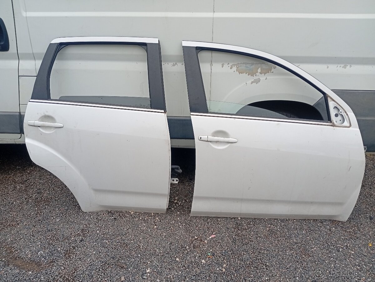 MITSUBISHI OUTLANDER, C-CROSSER, 4007 DVEŘE P.P A P.Z. PĚKNÉ