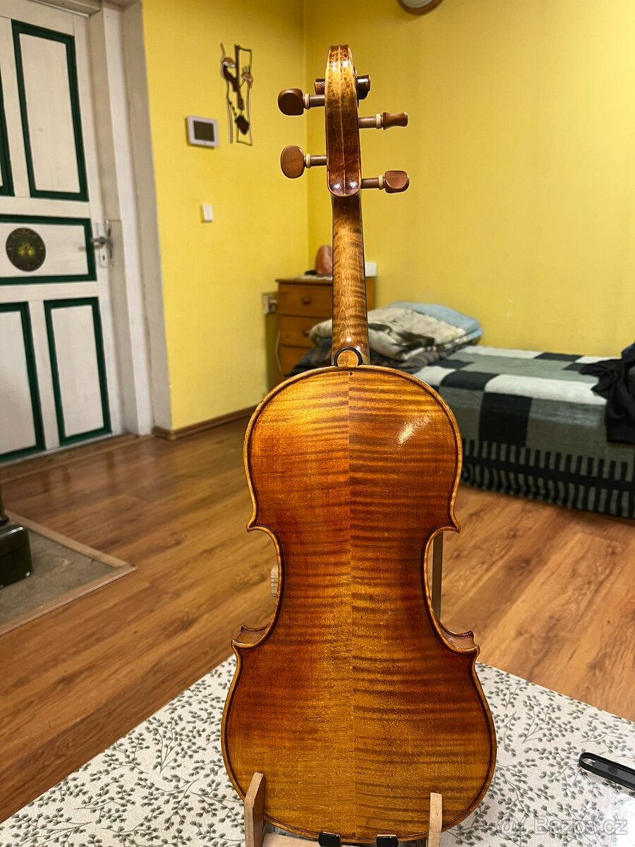 Housle Rácz