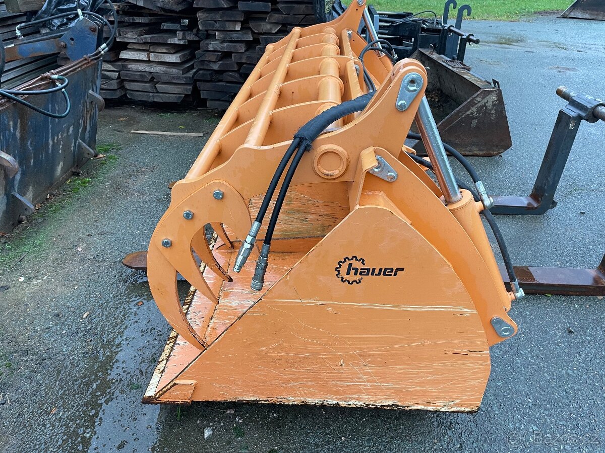 Lopata s přidržovačem Hauer