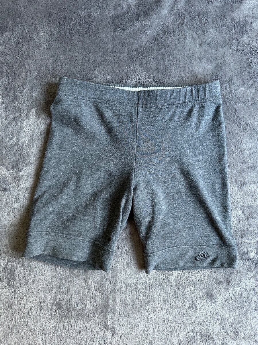 Kraťasy Nike vel. M