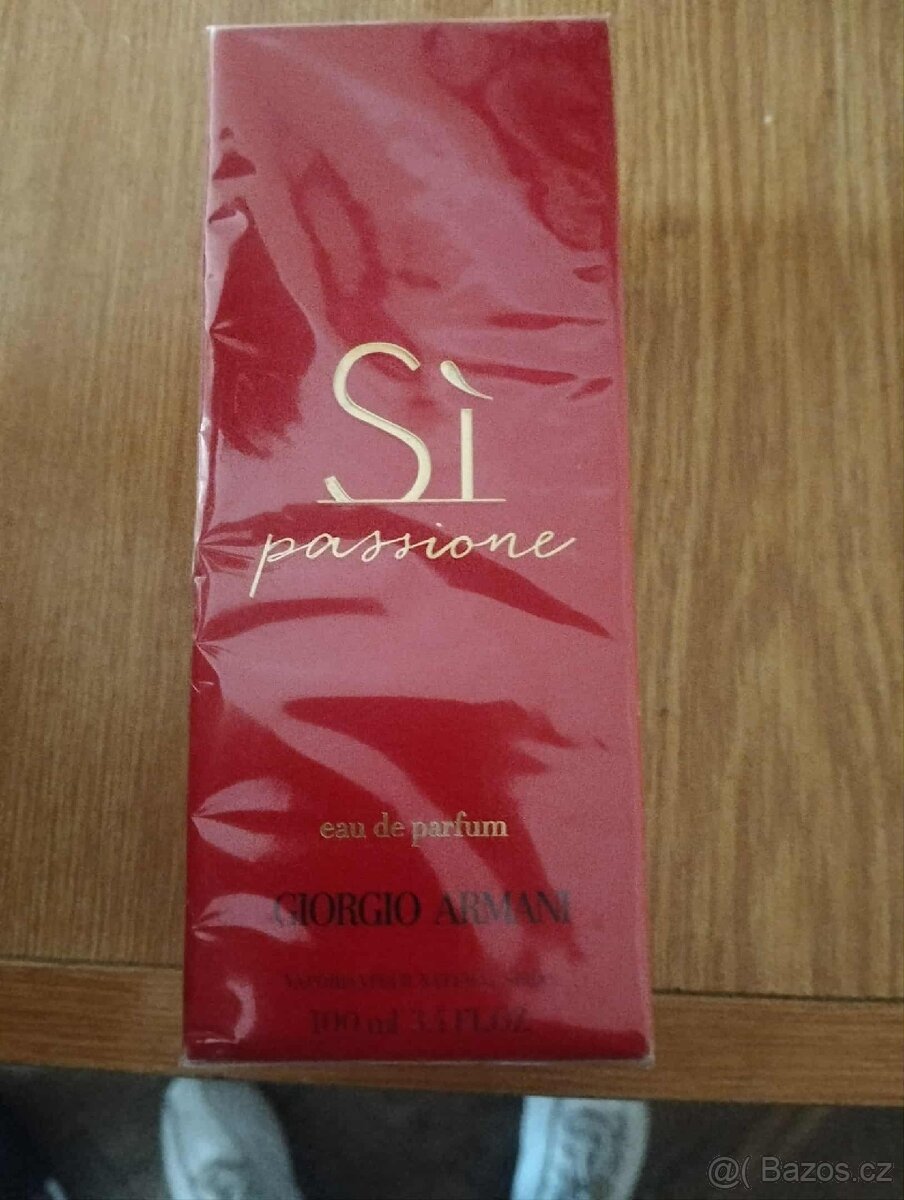 Prodám dámský parfém 100ml