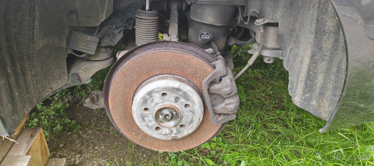 BMW F11 2016 kompletní nápravnice s díly