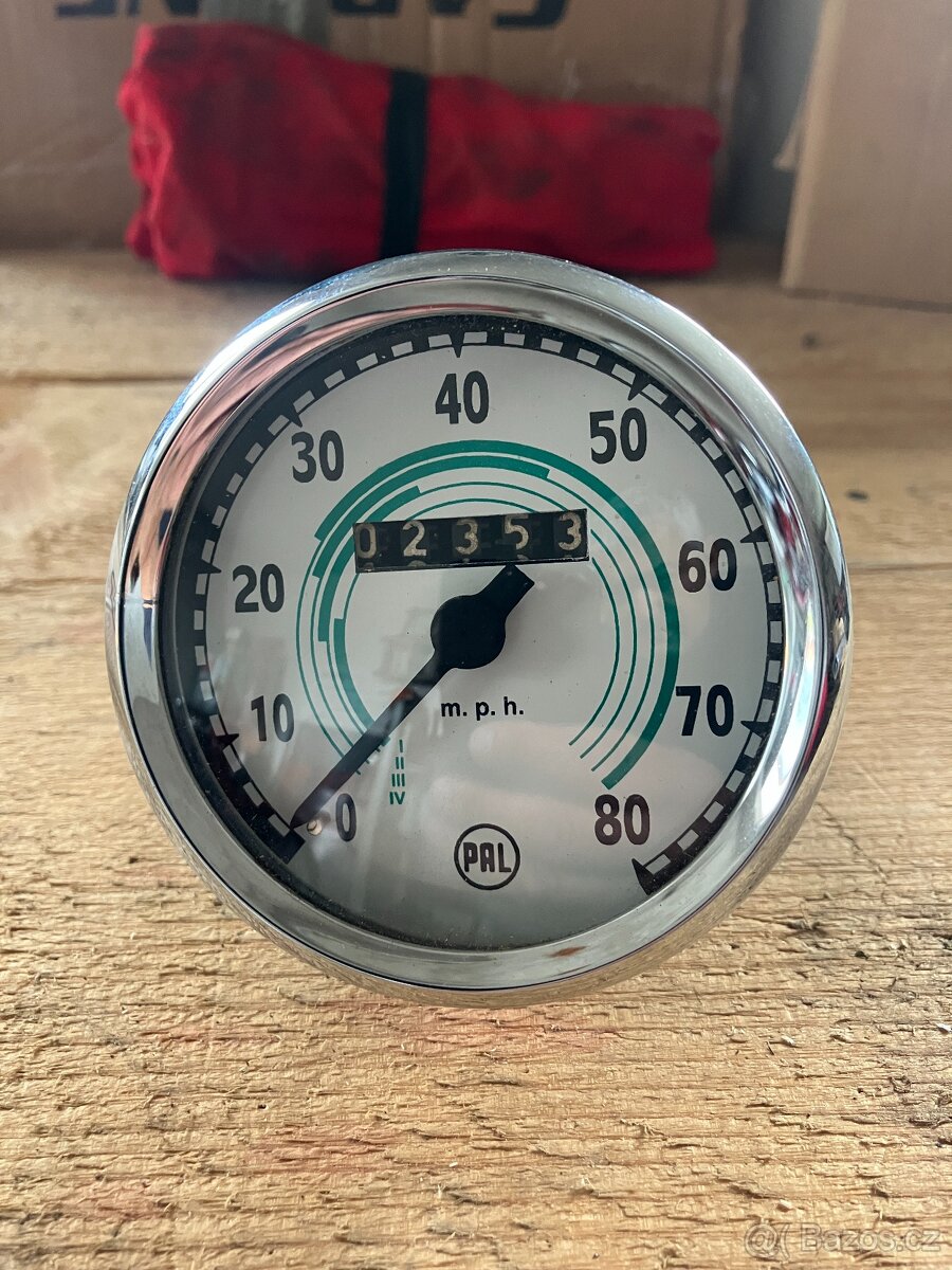 repasovaný tachometr velká kývačka 353/354, půlbuben