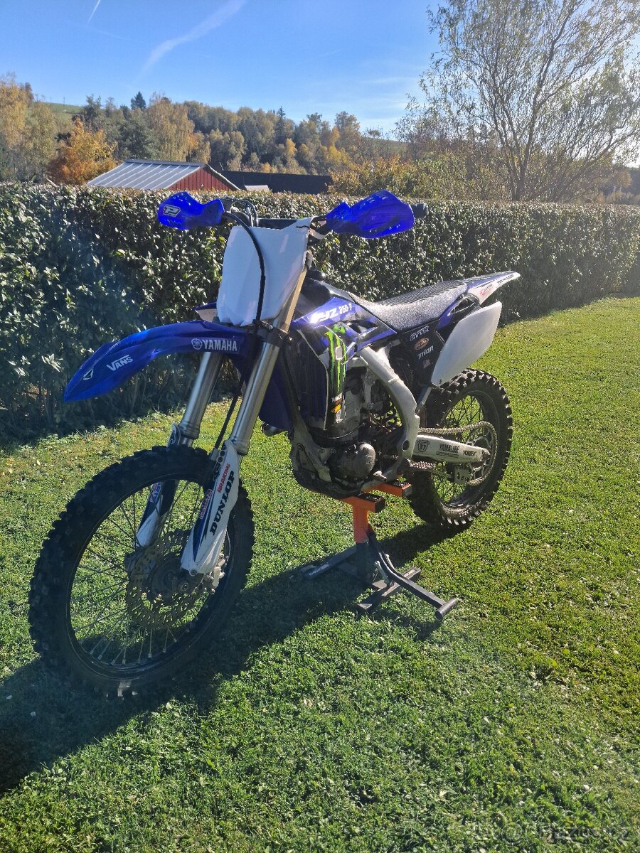 Yamaha yzf 250