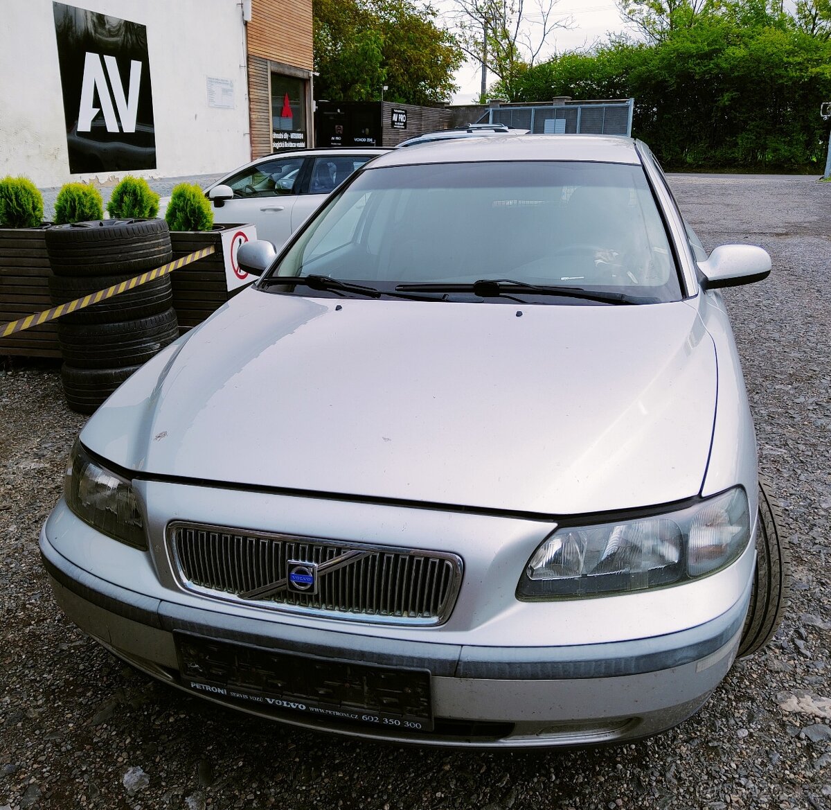Volvo V70 AWD D5 120kw- Náhradní díly