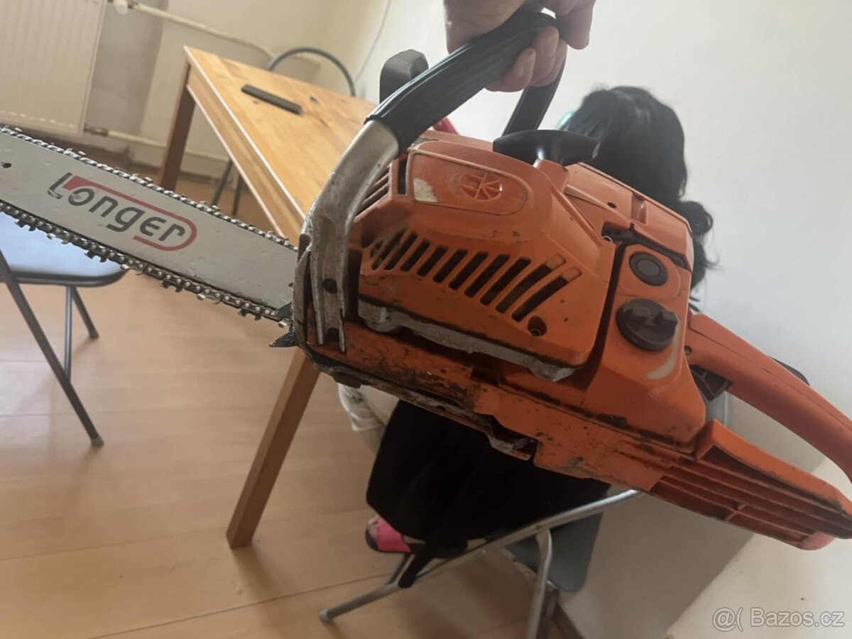 Prodám motorovou pilu