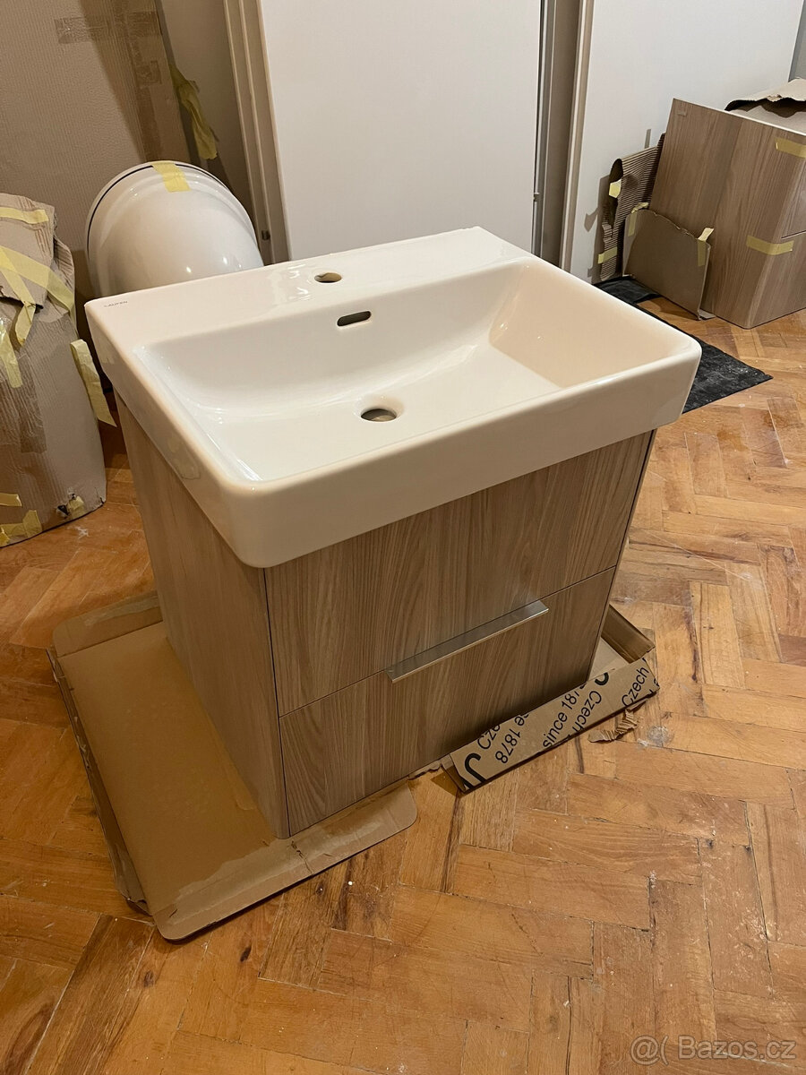 Umyvadlo Laufen Pro 65x46