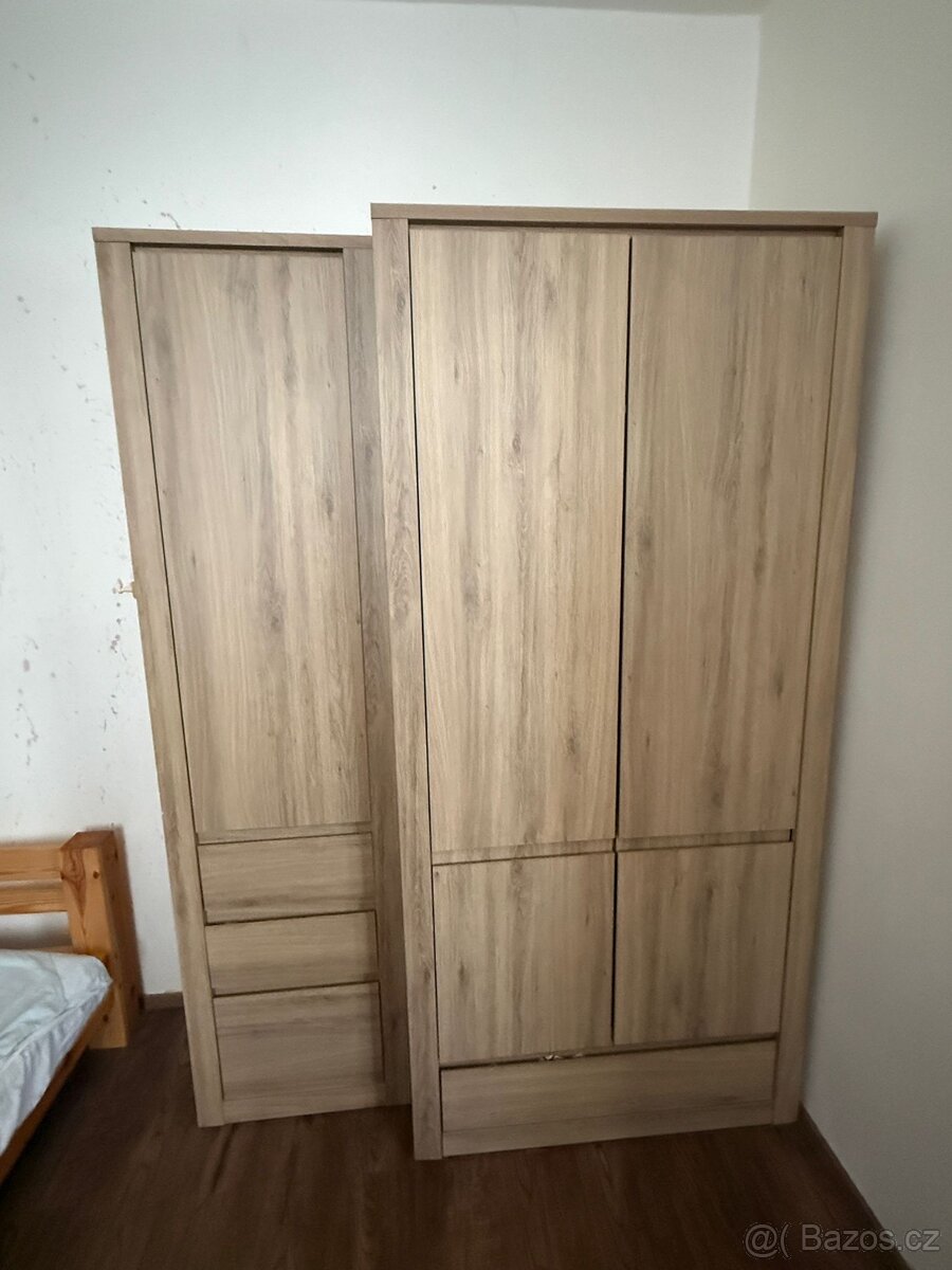 Šatní skříň