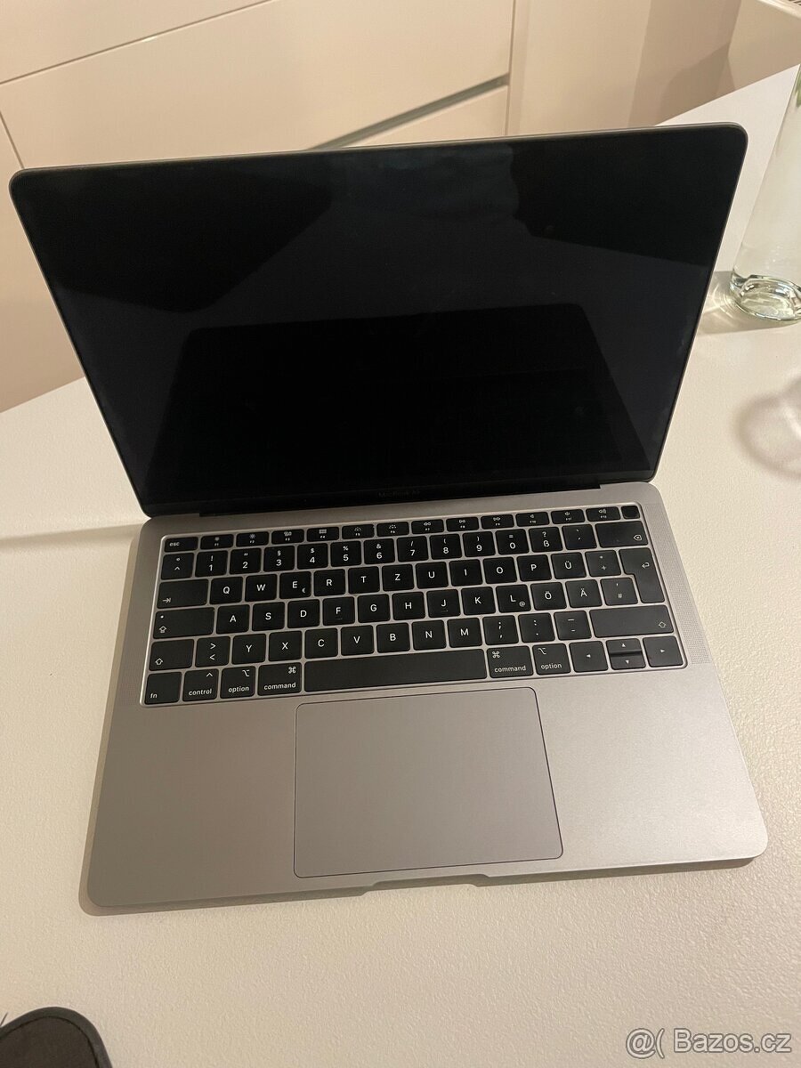 MacBook Air 13 TOP STAV