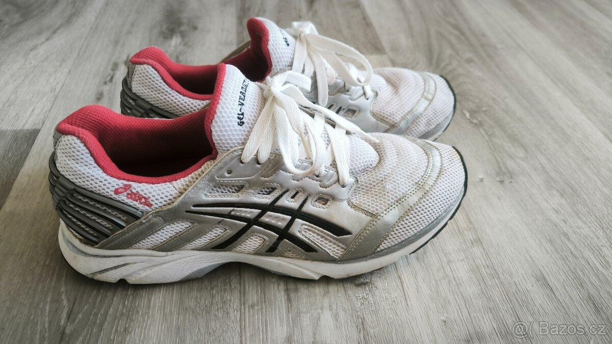 Tenisky Asics 46.5