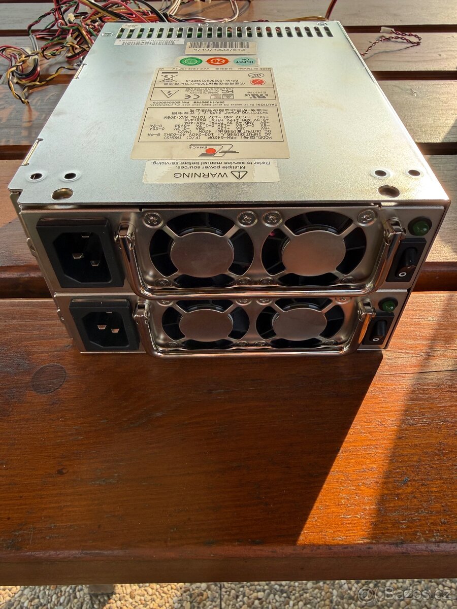 Serverový zdroj