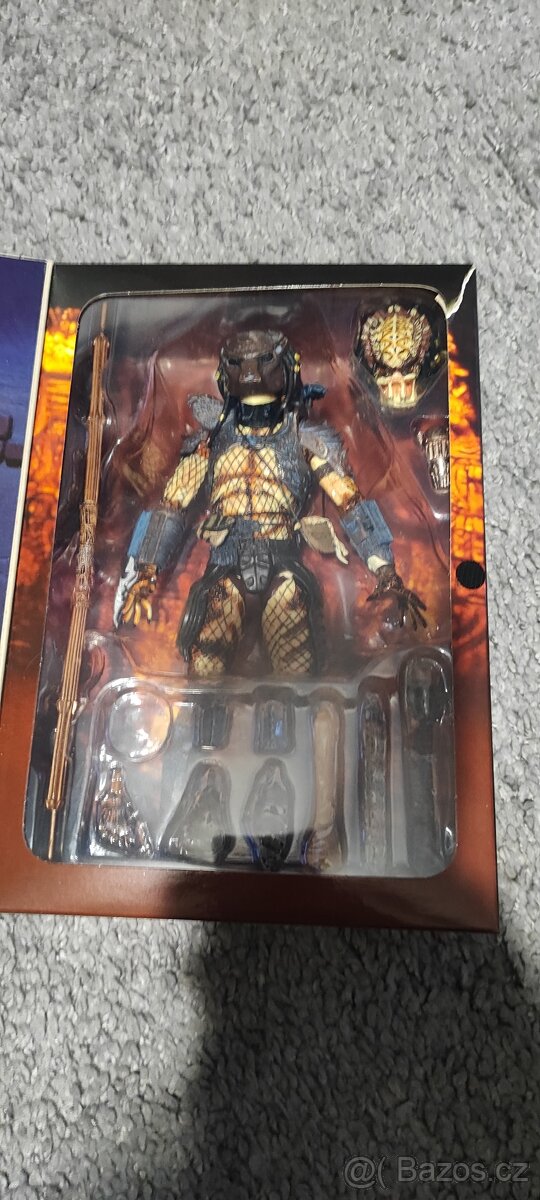 Neca komplet straceny kmen predátoři