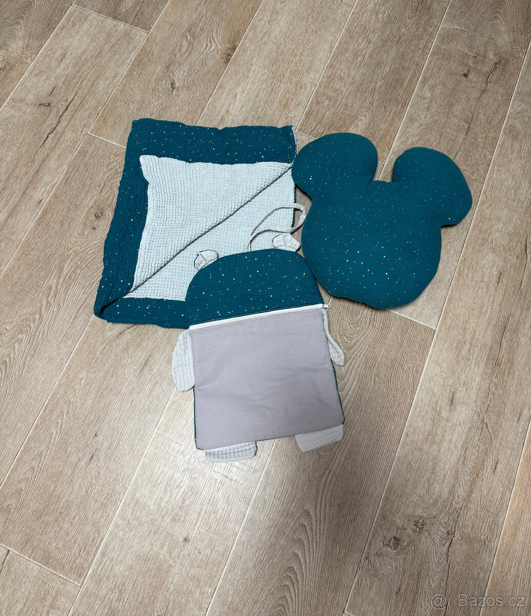 Kojenecký set / petrolejový mušelín