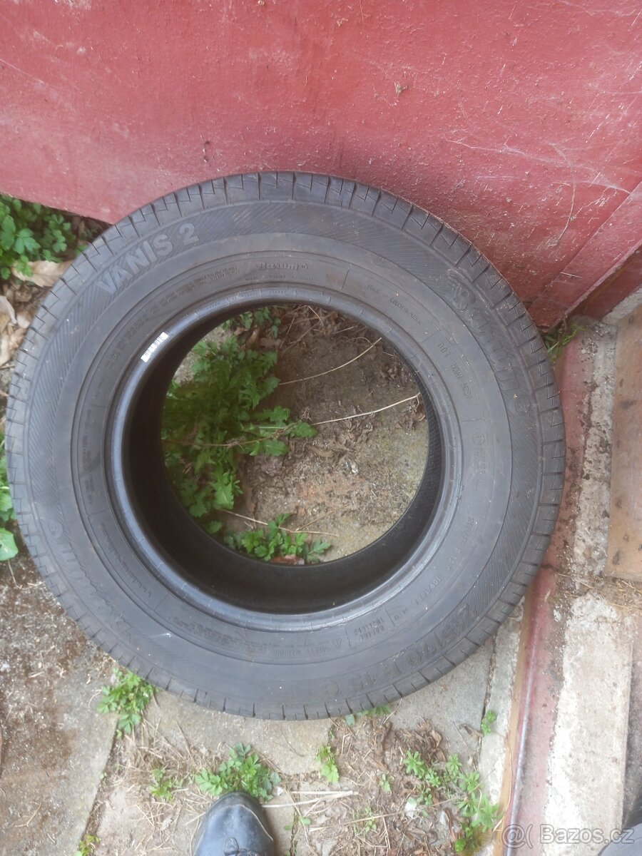 Pneu 15