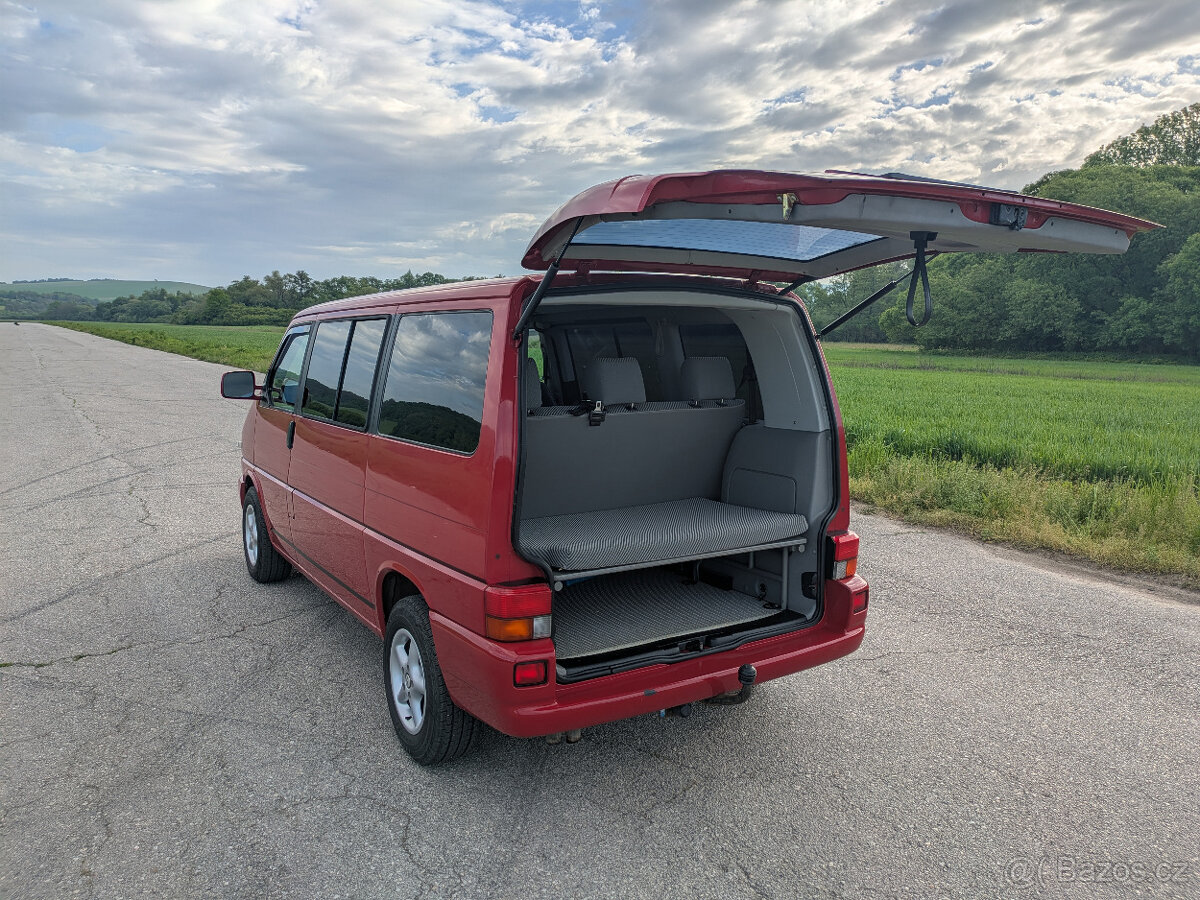 VOLKSWAGEN T4 CARAVELLE Multivan 2,4D