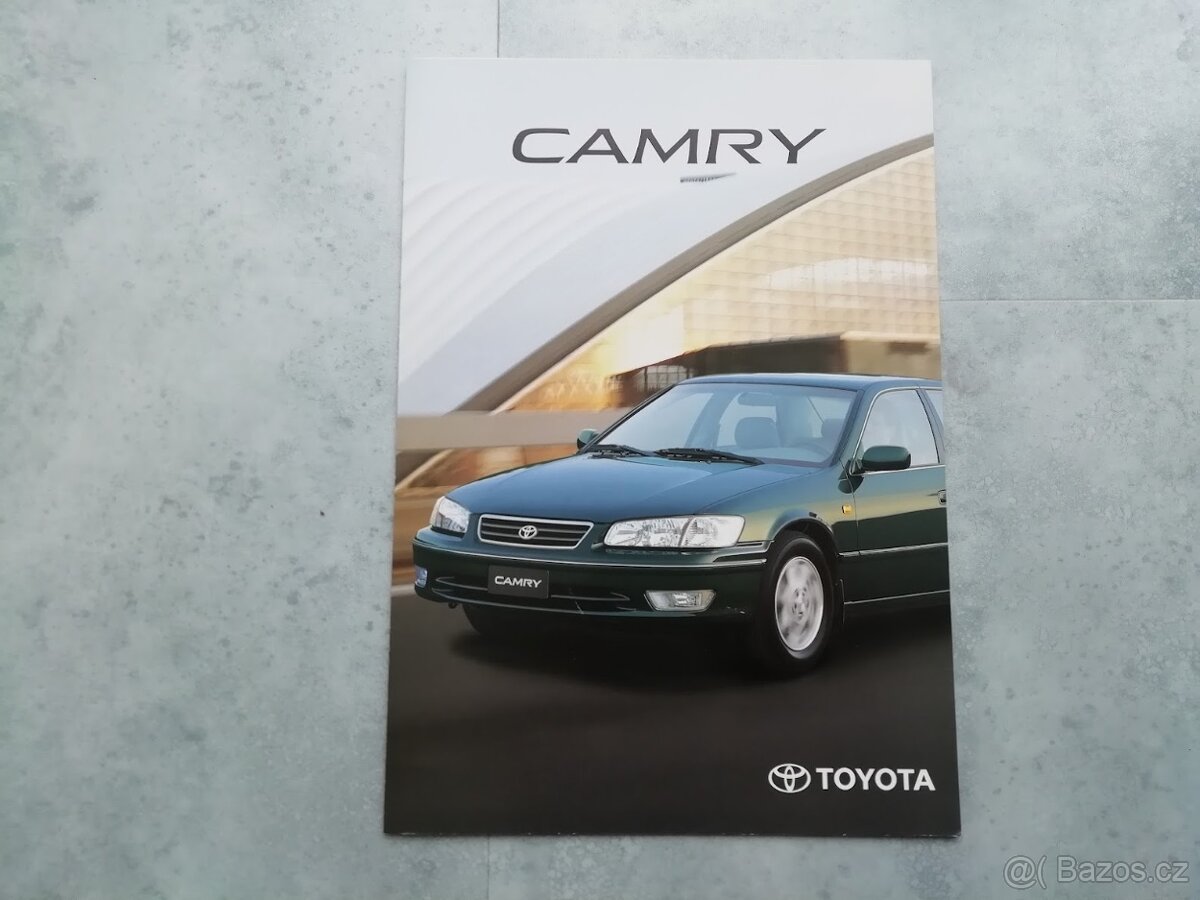 Toyota Camry - CZ prospekt - doprava v ceně