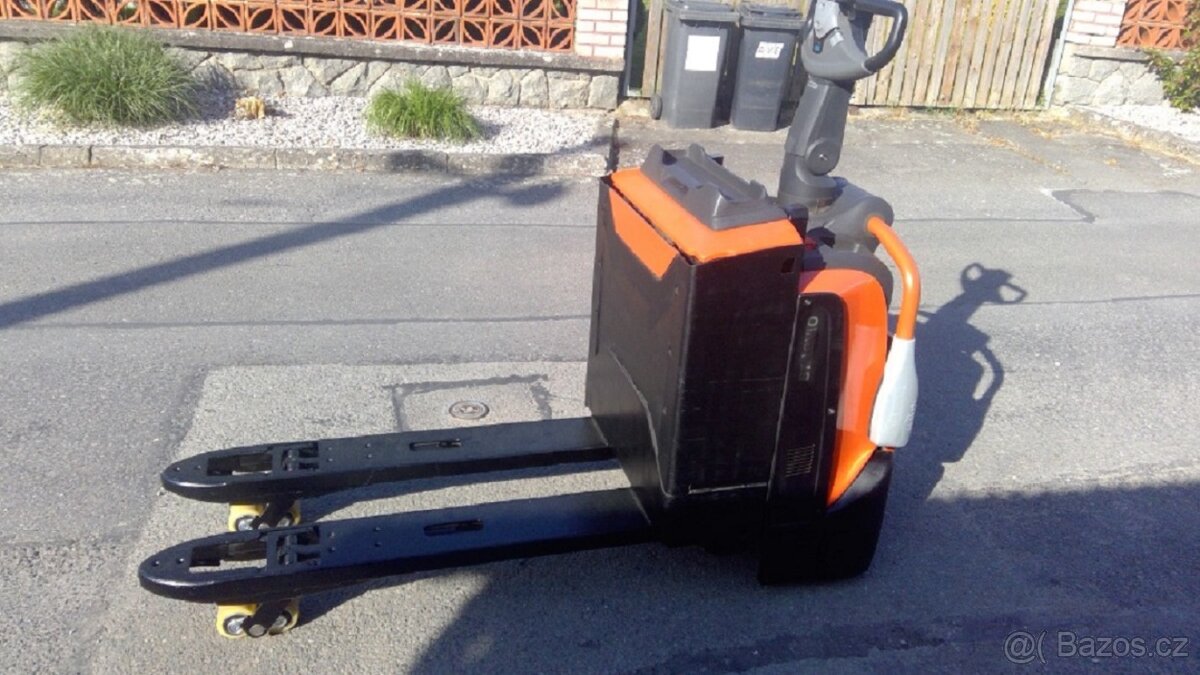 Paletový vozík LPE 200