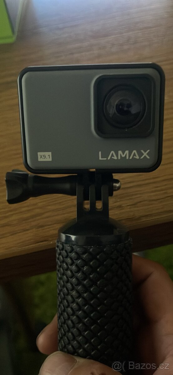 Oudurová kamera lamax x9.1